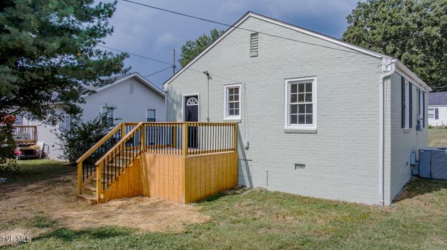 1433 Garden Drive, Kingsport, TN 37664