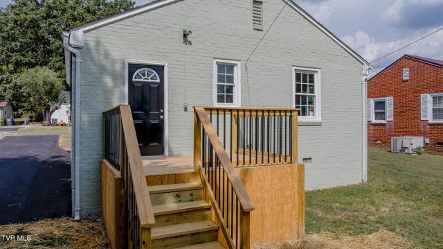 1433 Garden Drive, Kingsport, TN 37664