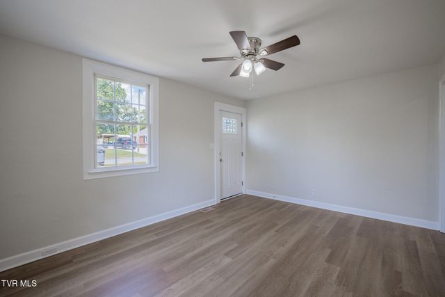 1433 Garden Drive, Kingsport, TN 37664