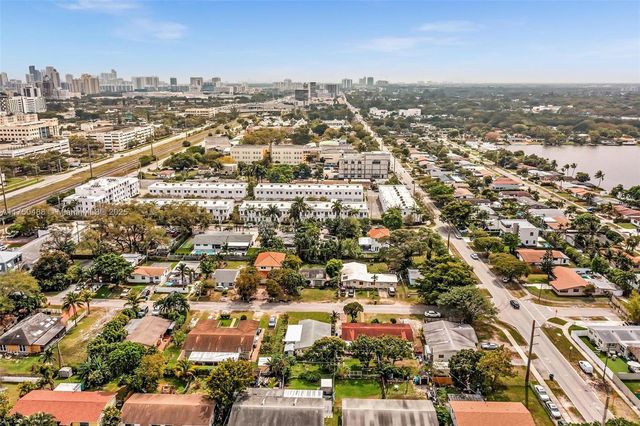 2631 NE 214th St, Miami, FL 33180