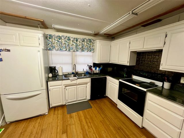 2334 Sanbar Road 58, Possum Kingdom Lake, TX 76449