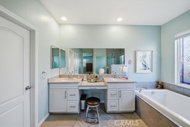 30334 Prairie Dog Way, Murrieta, CA 92563