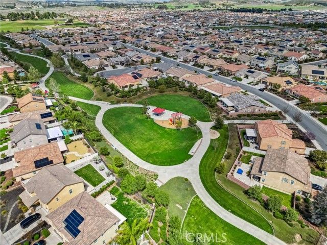 30334 Prairie Dog Way, Murrieta, CA 92563