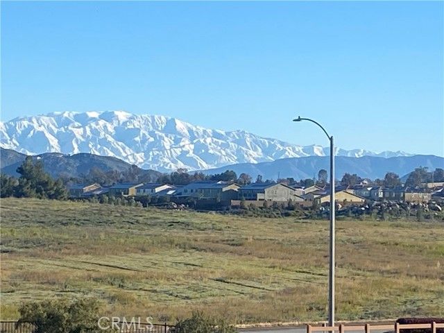 30334 Prairie Dog Way, Murrieta, CA 92563