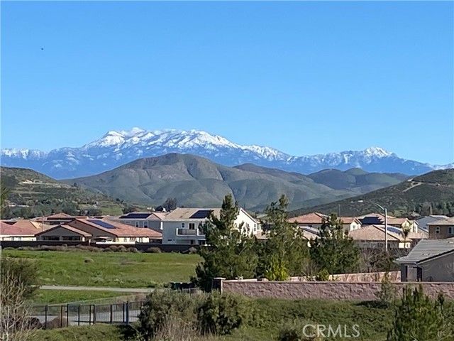 30334 Prairie Dog Way, Murrieta, CA 92563