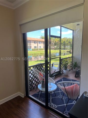 445 Lakeview Dr 1, Weston, FL 33326