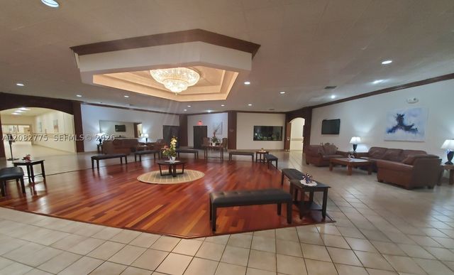 445 Lakeview Dr 1, Weston, FL 33326