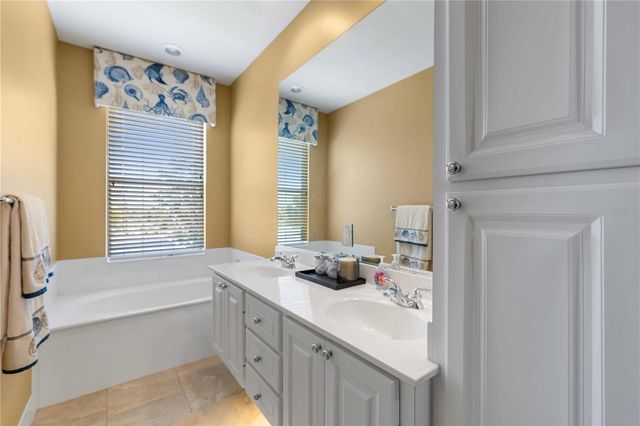 1430 BURGOS DRIVE, Sarasota, FL 34238