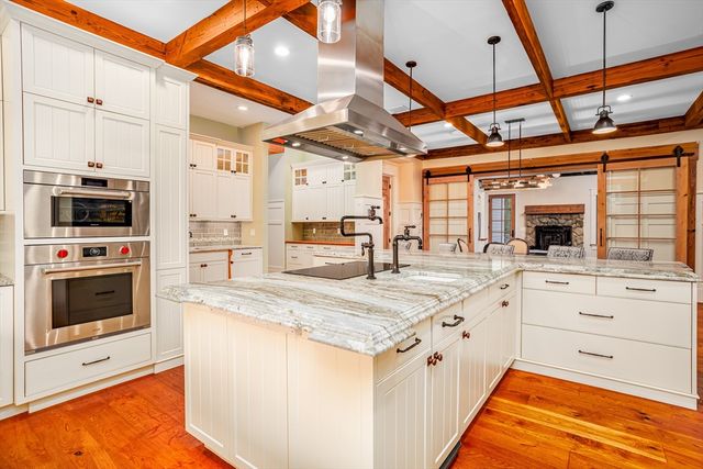 210 Indian Hill Rd, Groton, MA 01450