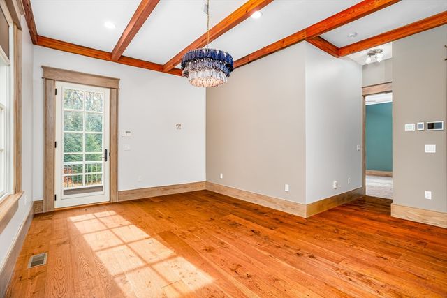 210 Indian Hill Rd, Groton, MA 01450