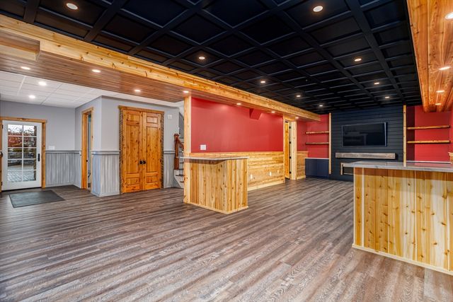 210 Indian Hill Rd, Groton, MA 01450