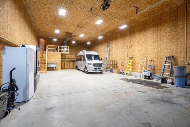 210 Indian Hill Rd, Groton, MA 01450