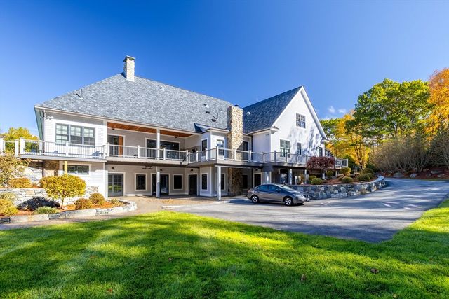 210 Indian Hill Rd, Groton, MA 01450