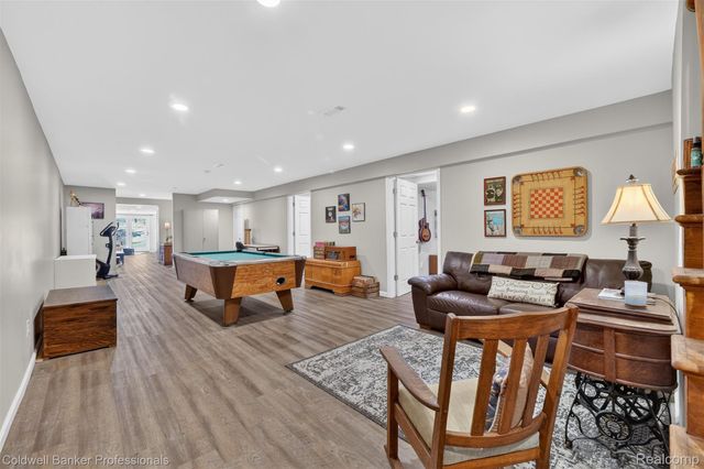 4380 Warwick Circle Drive, Grand Blanc, MI 48439