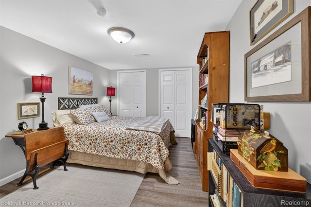 4380 Warwick Circle Drive, Grand Blanc, MI 48439