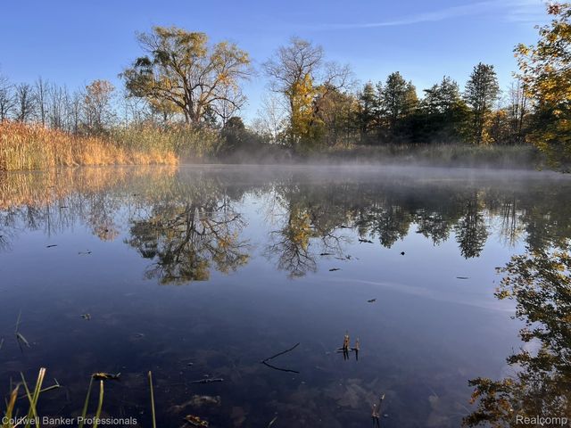 4380 Warwick Circle Drive, Grand Blanc, MI 48439
