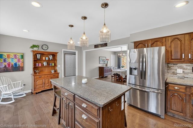 4380 Warwick Circle Drive, Grand Blanc, MI 48439