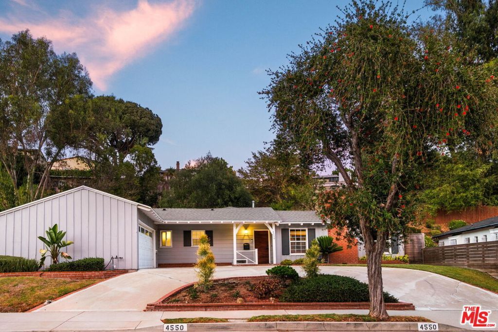 4550 S Mullen Avenue, Los Angeles, CA 90043 — exterior