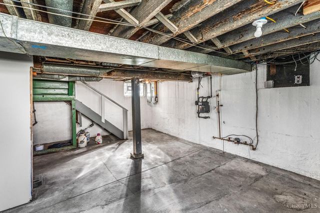 3554 Woodburn Avenue, Cincinnati, OH 45207