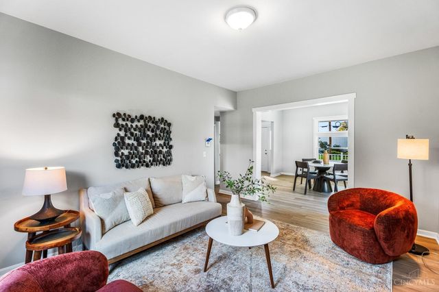 3554 Woodburn Avenue, Cincinnati, OH 45207