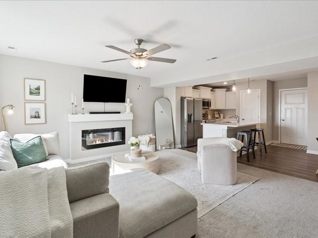 2607 SE Osier Avenue, West Des Moines, IA 50265