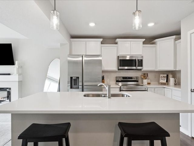 2607 SE Osier Avenue, West Des Moines, IA 50265