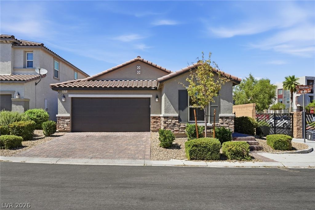 8370 Vinamala Avenue, Las Vegas, NV 89149 — photo 2