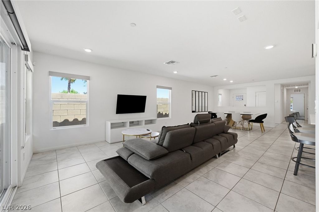 8370 Vinamala Avenue, Las Vegas, NV 89149 — photo 5
