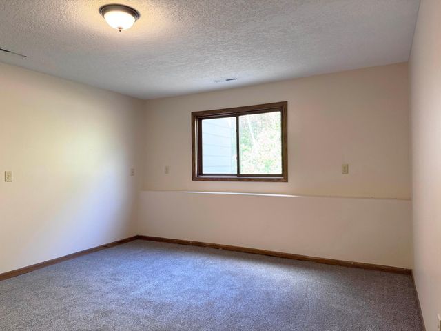 18943 Fillmore Street NE, East Bethel, MN 55011
