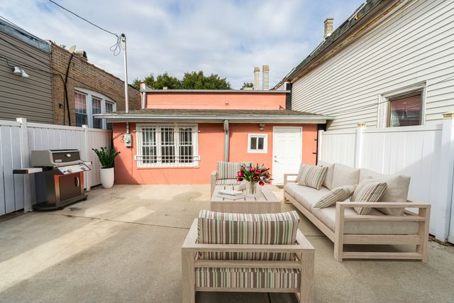 2651 W Pope John Paul II Drive, Chicago, IL 60632