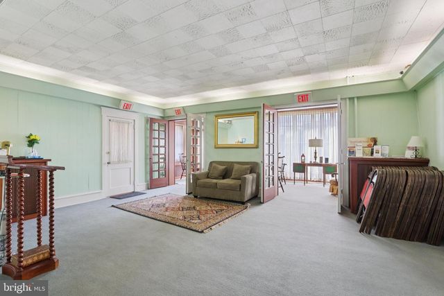700 S WHITE HORSE PIKE, Audubon, NJ 08106