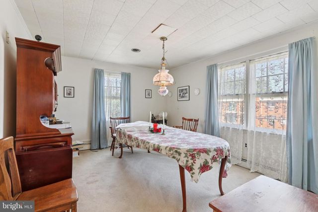 700 S WHITE HORSE PIKE, Audubon, NJ 08106