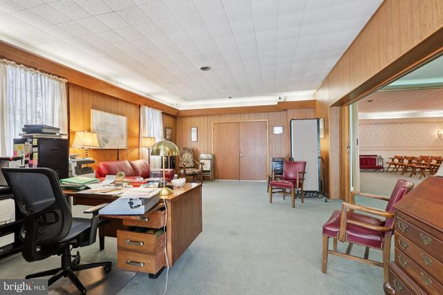 700 S WHITE HORSE PIKE, Audubon, NJ 08106