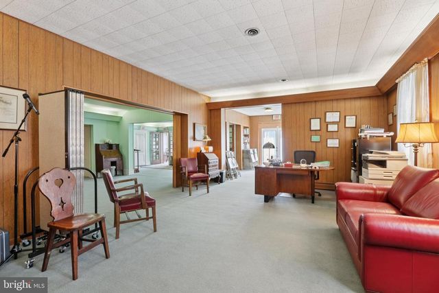 700 S WHITE HORSE PIKE, Audubon, NJ 08106