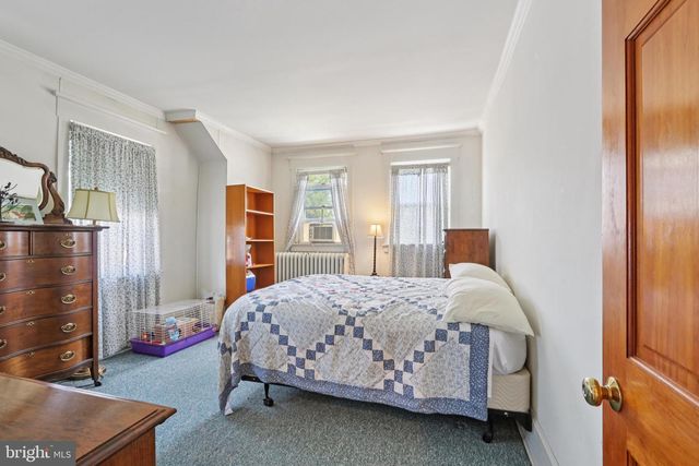 700 S WHITE HORSE PIKE, Audubon, NJ 08106