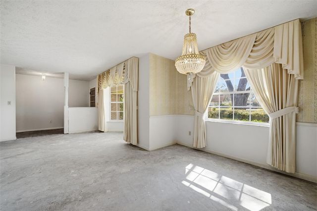 2207 PARKWOOD DRIVE, Valrico, FL 33594