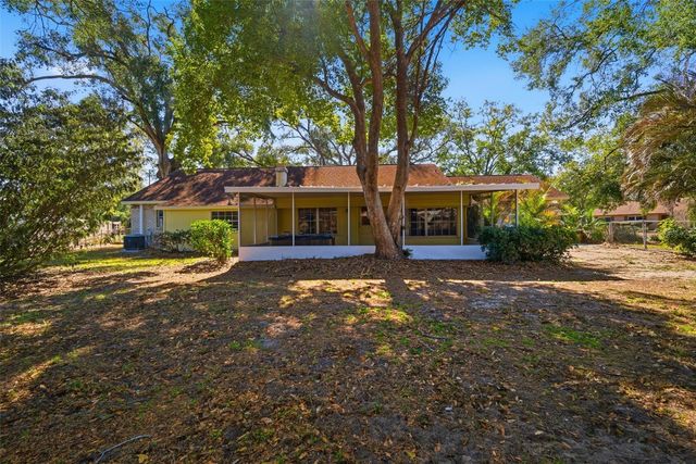 2207 PARKWOOD DRIVE, Valrico, FL 33594