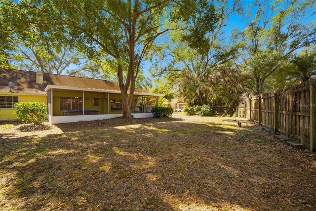 2207 PARKWOOD DRIVE, Valrico, FL 33594