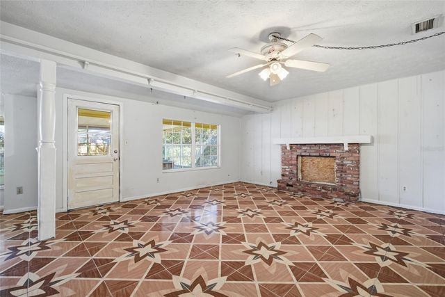 2207 PARKWOOD DRIVE, Valrico, FL 33594