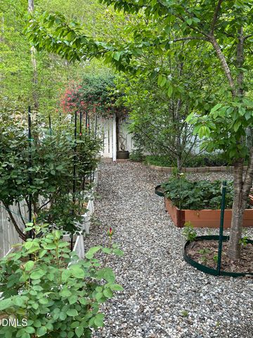 2106 Pear Tree Lane, Durham, NC 27703