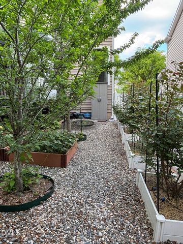 2106 Pear Tree Lane, Durham, NC 27703