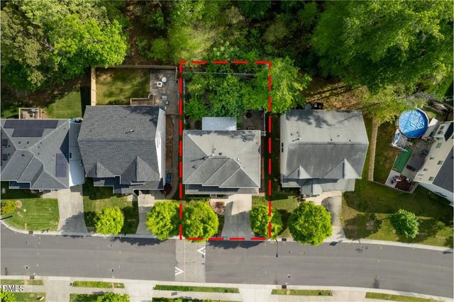 2106 Pear Tree Lane, Durham, NC 27703