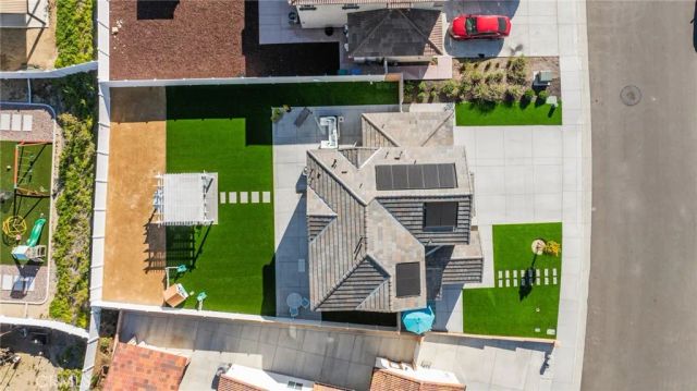 30830 White Pines Drive, Menifee, CA 92584