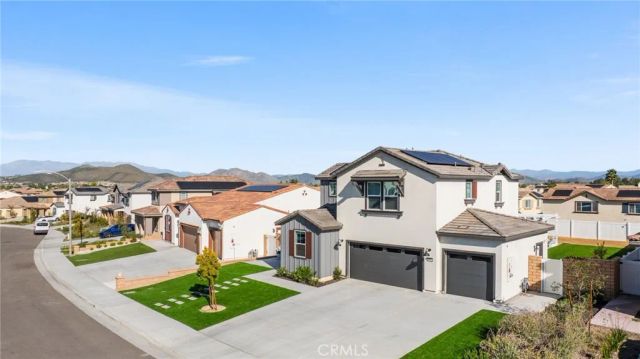 30830 White Pines Drive, Menifee, CA 92584