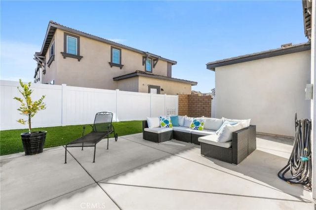 30830 White Pines Drive, Menifee, CA 92584
