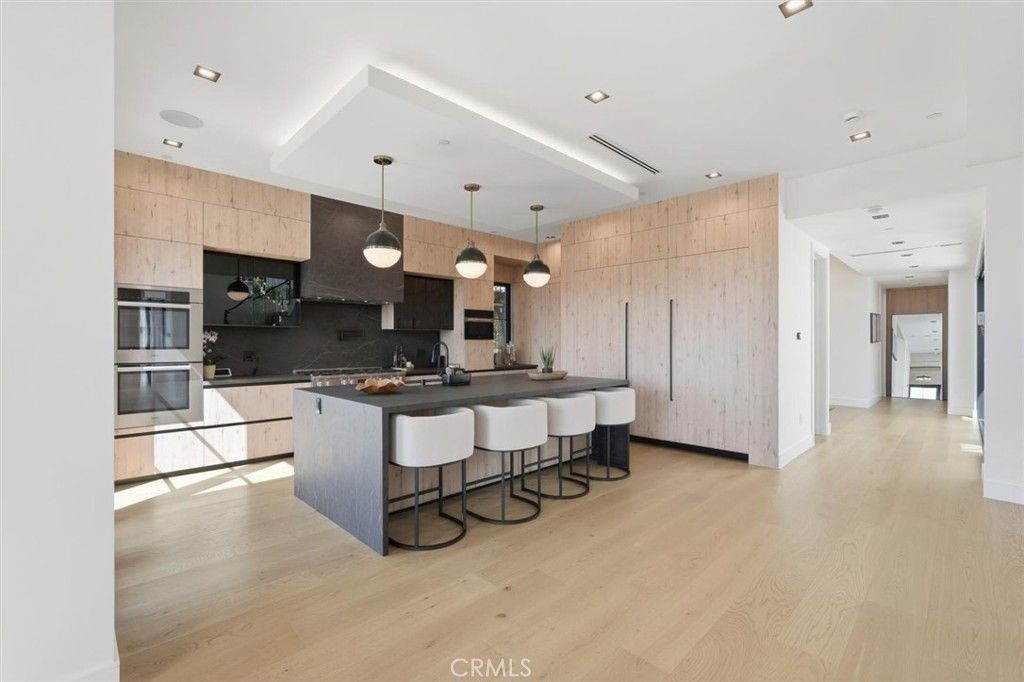 Image 1 of property listing at 2532 Via Sanchez, Palos Verdes Estates, CA 90274