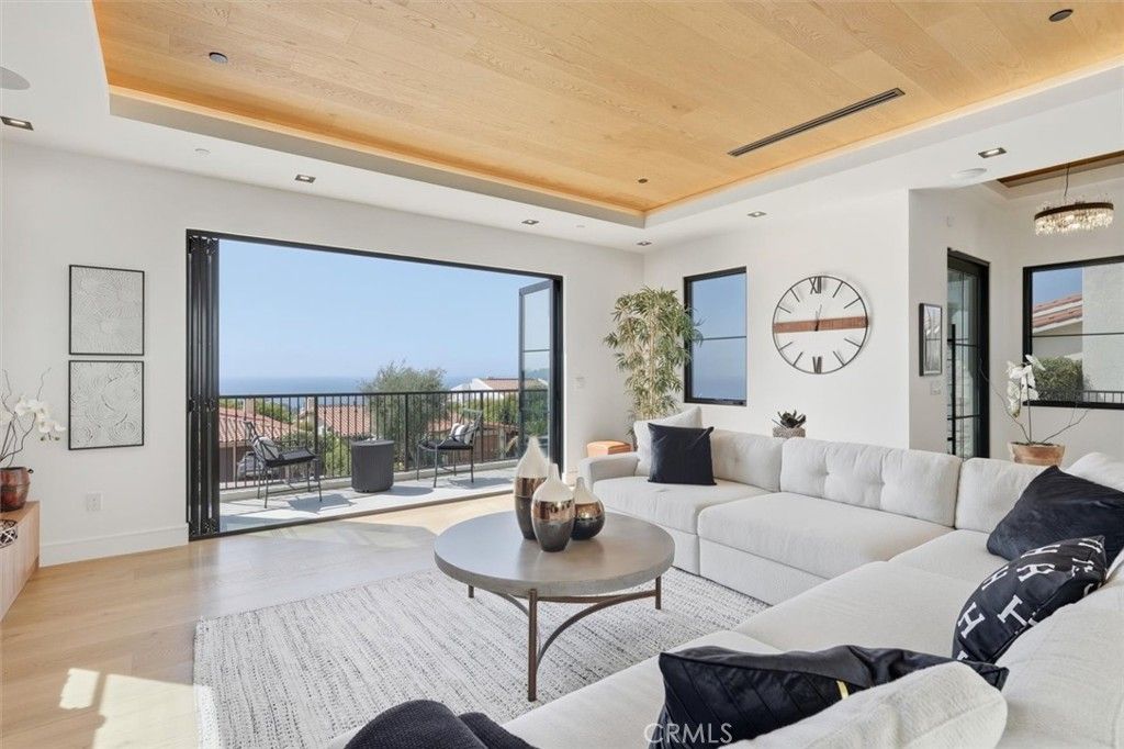 Image 36 of property listing at 2532 Via Sanchez, Palos Verdes Estates, CA 90274
