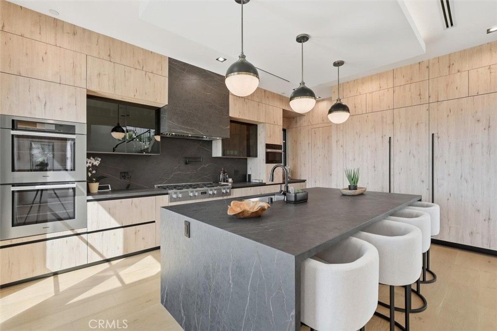Image 5 of property listing at 2532 Via Sanchez, Palos Verdes Estates, CA 90274