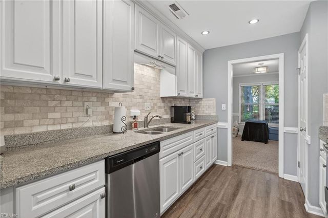 514 Mulligan DR, Virginia Beach, VA 23462