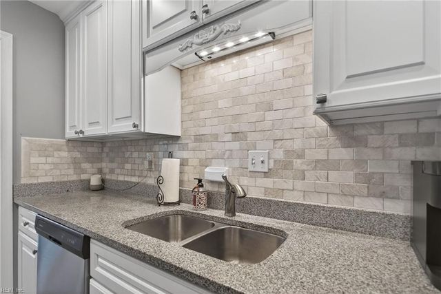 514 Mulligan DR, Virginia Beach, VA 23462